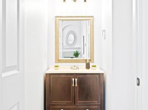 6820 Barstow CT, Austin TX 78749