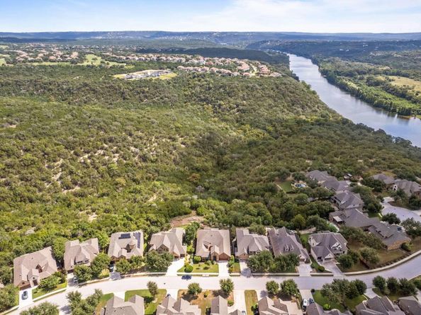 201 Piedmont Hills PASS, Austin TX 78732