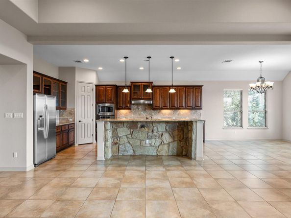 201 Piedmont Hills PASS, Austin TX 78732