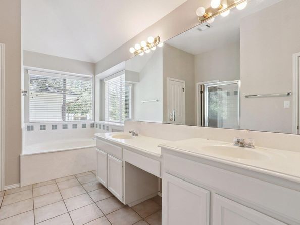 8402 Delavan Ave, Austin TX 78717