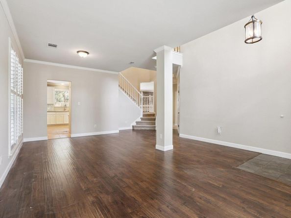 8402 Delavan Ave, Austin TX 78717