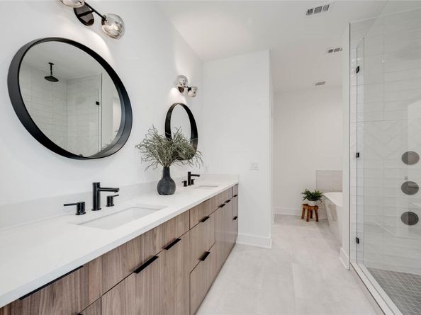 2511 E 5th ST, Austin TX 78702