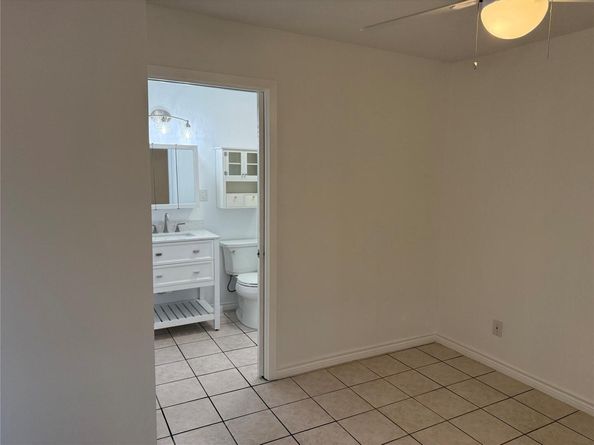 1214 Baron HIlls Dr 207, Austin TX 78704