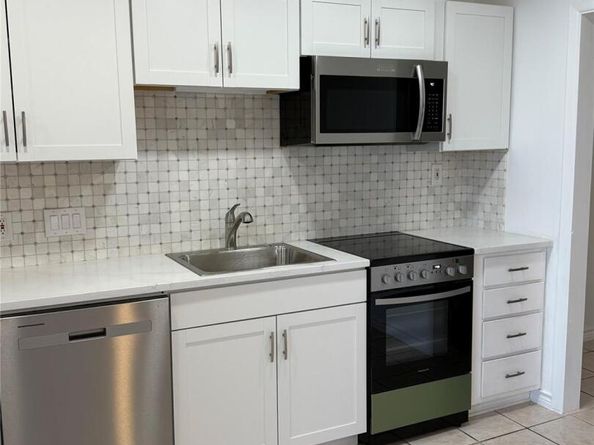 1214 Baron HIlls Dr 207, Austin TX 78704