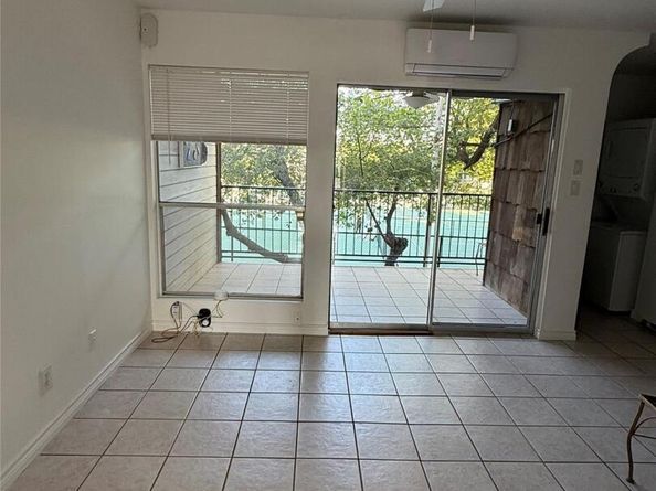 1214 Baron HIlls Dr 207, Austin TX 78704