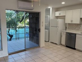 1214 Baron HIlls Dr 207, Austin TX 78704