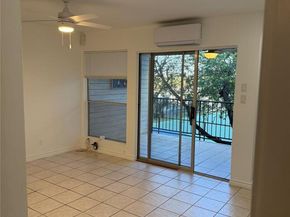 1214 Baron HIlls Dr 207, Austin TX 78704