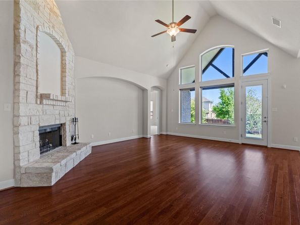 118 Bluehaw DR, Georgetown TX 78628
