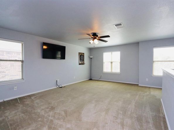 1712 Uhland DR, Leander TX 78641