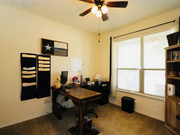 1712 Uhland DR, Leander TX 78641