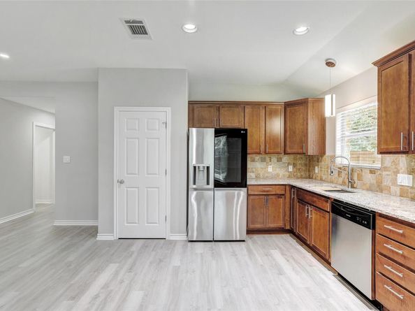 1106 Serenada DR, Georgetown TX 78628