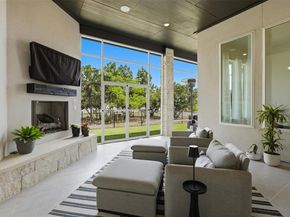 6101 Diversion CIR, Lago Vista TX 78645