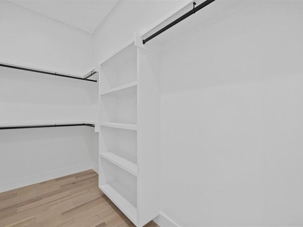 1407 Valleyridge DR B, Austin TX 78704
