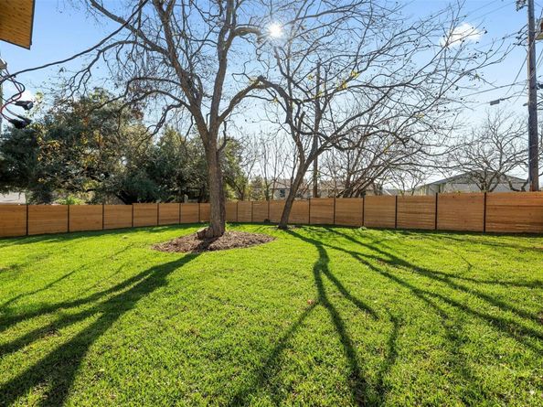 1407 Valleyridge DR B, Austin TX 78704