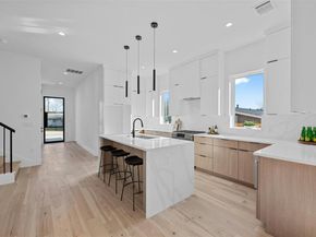 1407 Valleyridge DR B, Austin TX 78704