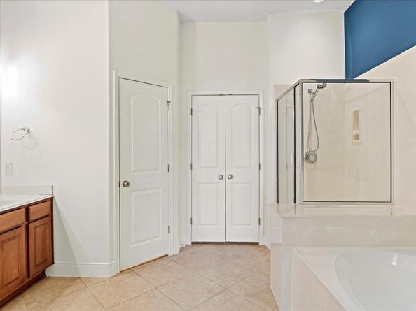 2210 Onion Creek PKWY 604, Austin TX 78747