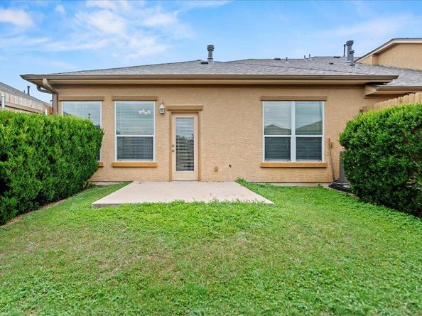 2210 Onion Creek PKWY 604, Austin TX 78747