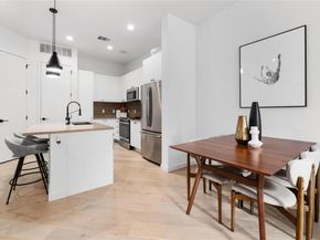 800 Embassy DR 421, Austin TX 78702