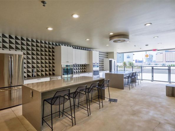 800 Embassy DR 421, Austin TX 78702