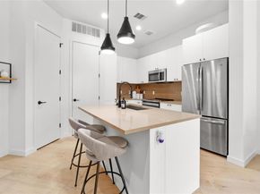 800 Embassy DR 421, Austin TX 78702