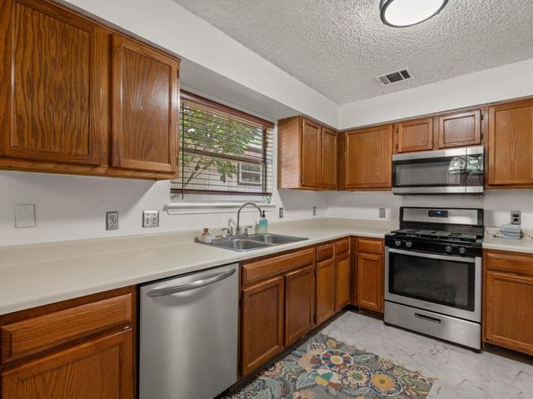10429 Hess DR, Austin TX 78748