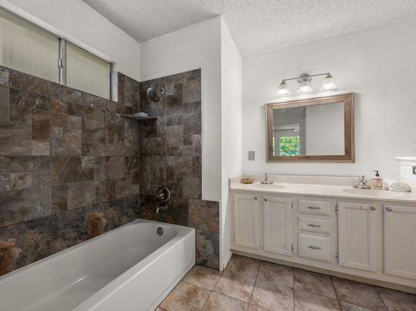 10429 Hess DR, Austin TX 78748