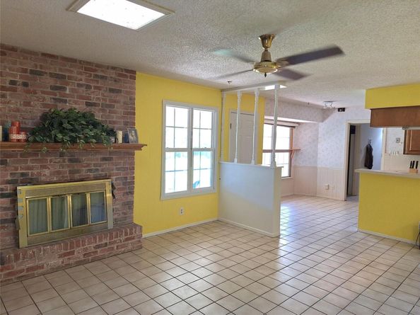 9011 Dorella LN, Austin TX 78736