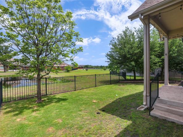 9407 McKnight LOOP 9, Austin TX 78717
