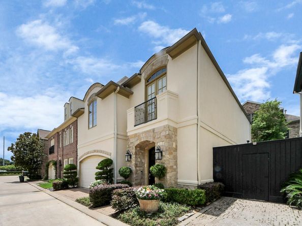 6310 Hermann Lake DR, Houston TX 77021