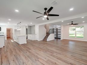 2704 Loyola LN, Austin TX 78723