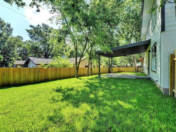 2704 Loyola LN, Austin TX 78723
