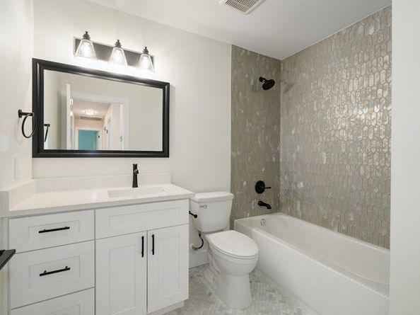 2704 Loyola LN, Austin TX 78723