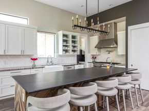 2207 Bowman Ave, Austin TX 78703