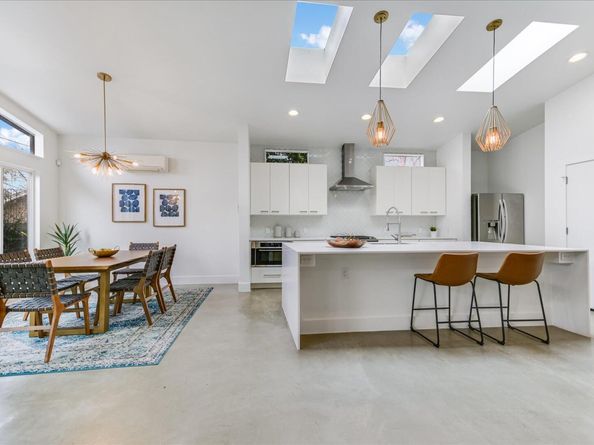 1708 Fair Oaks DR, Austin TX 78745