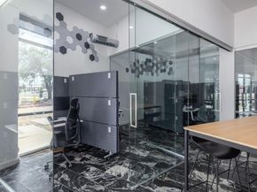 6444 Burnet RD 100, Austin TX 78757