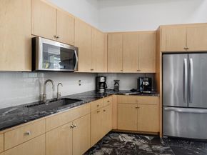 6444 Burnet RD 100, Austin TX 78757