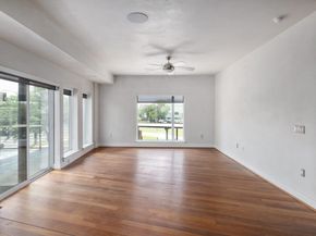 6444 Burnet RD 100, Austin TX 78757