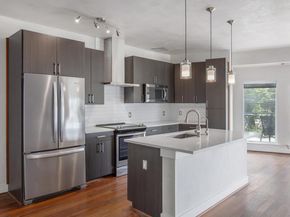 6444 Burnet RD 100, Austin TX 78757