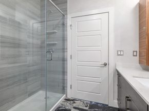 6444 Burnet RD 100, Austin TX 78757