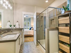 10900 Rock Island DR 49, Austin TX 78717