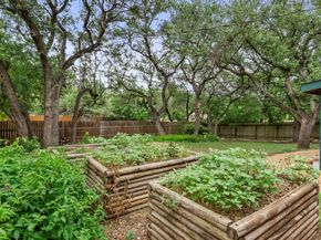 6219 Sunkist LN, Austin TX 78749