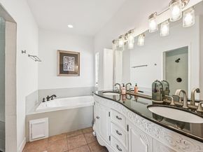5736 Petty ST, Houston TX 77007