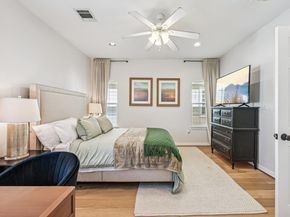 5736 Petty ST, Houston TX 77007