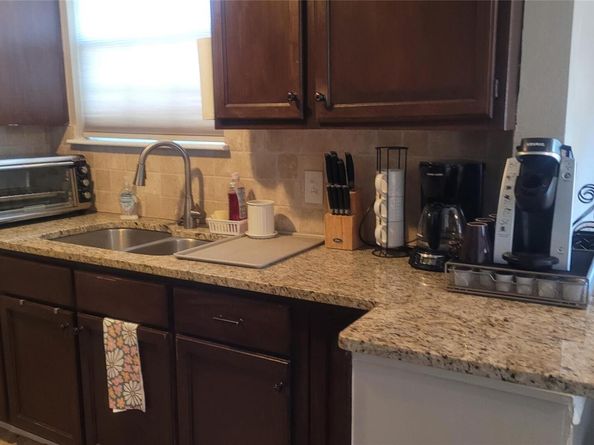 12410 Twin Creek RD, Manchaca TX 78652