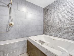 8200 Neely DR 214, Austin TX 78759