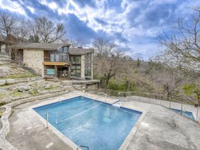 8200 Neely DR 214, Austin TX 78759