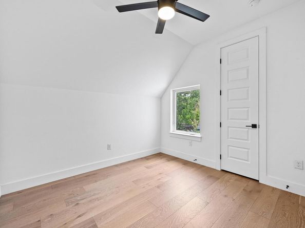 504 Normandy ST A, Austin TX 78745