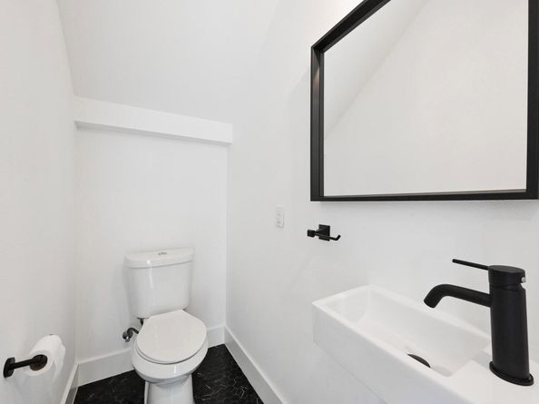 504 Normandy ST A, Austin TX 78745