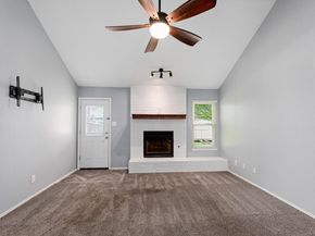 1006 Cresswell DR, Pflugerville TX 78660