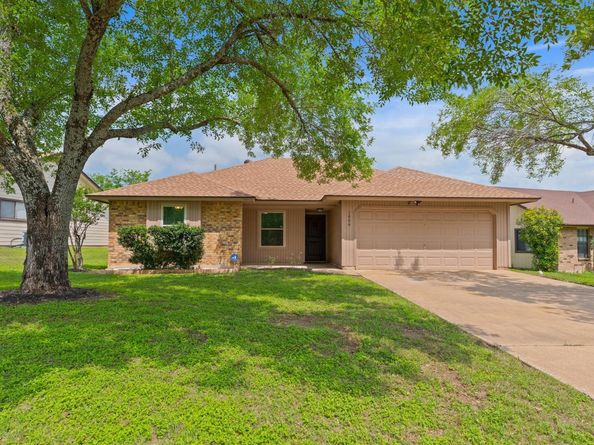 1006 Cresswell DR, Pflugerville TX 78660